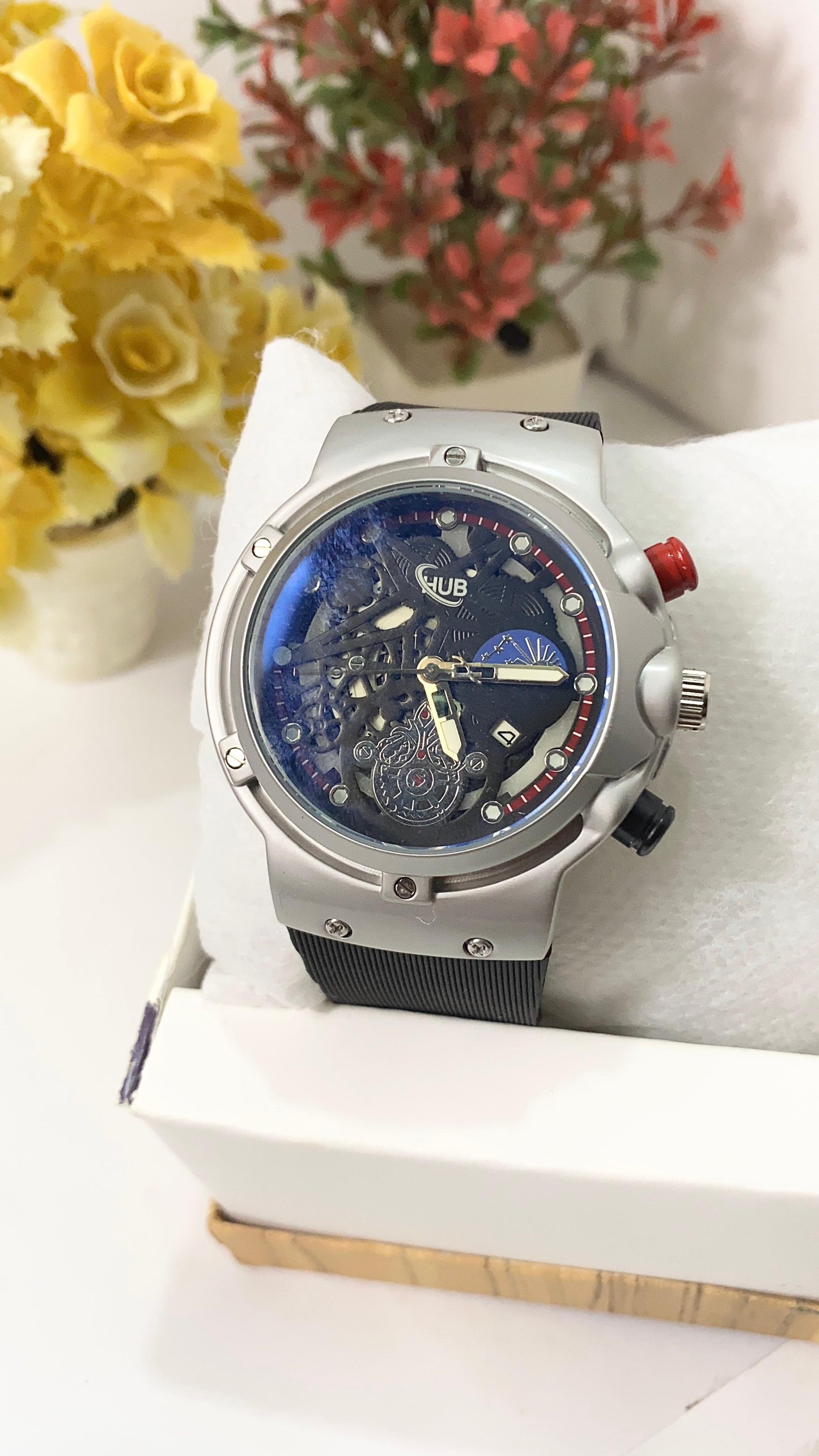 🚀 Luxury Meets Affordability – Hublot Watches at 40% OFF!